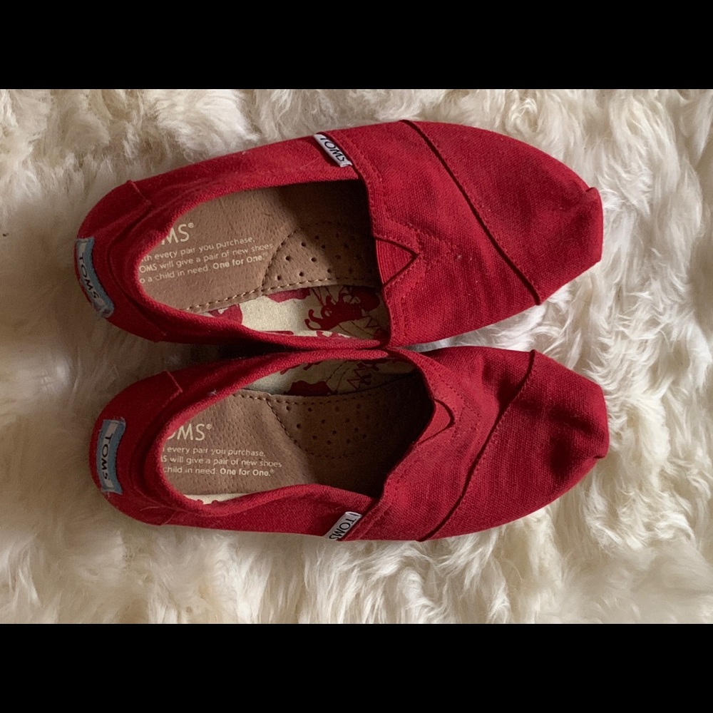 Cute Red Toms!